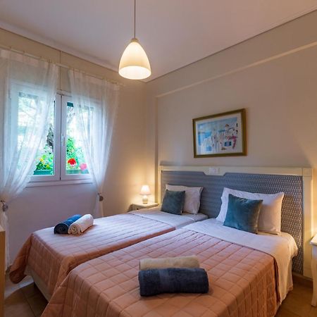 Barbati Seafront Luxury Suites Esterno foto