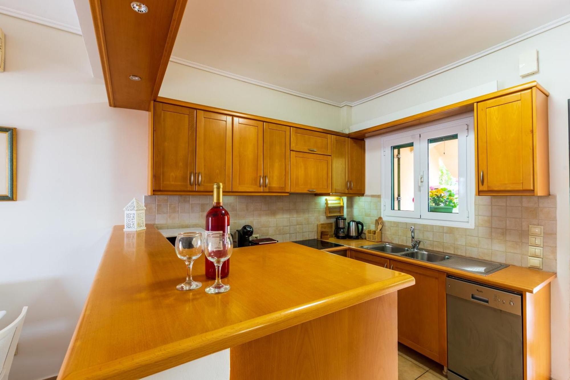 Barbati Seafront Luxury Suites Esterno foto